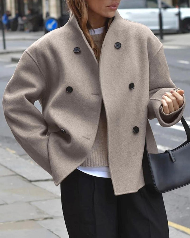 Esmée Peacoat | Women’s Urban Street Style