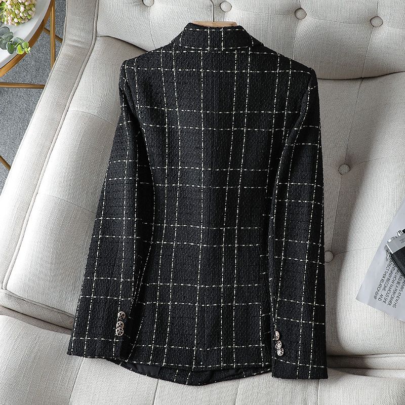 Grid Button Blazer | Elegant Textured Outerwear