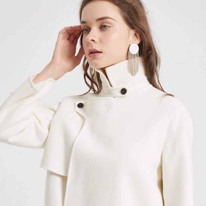 Isolde | Chic Cropped Jacket