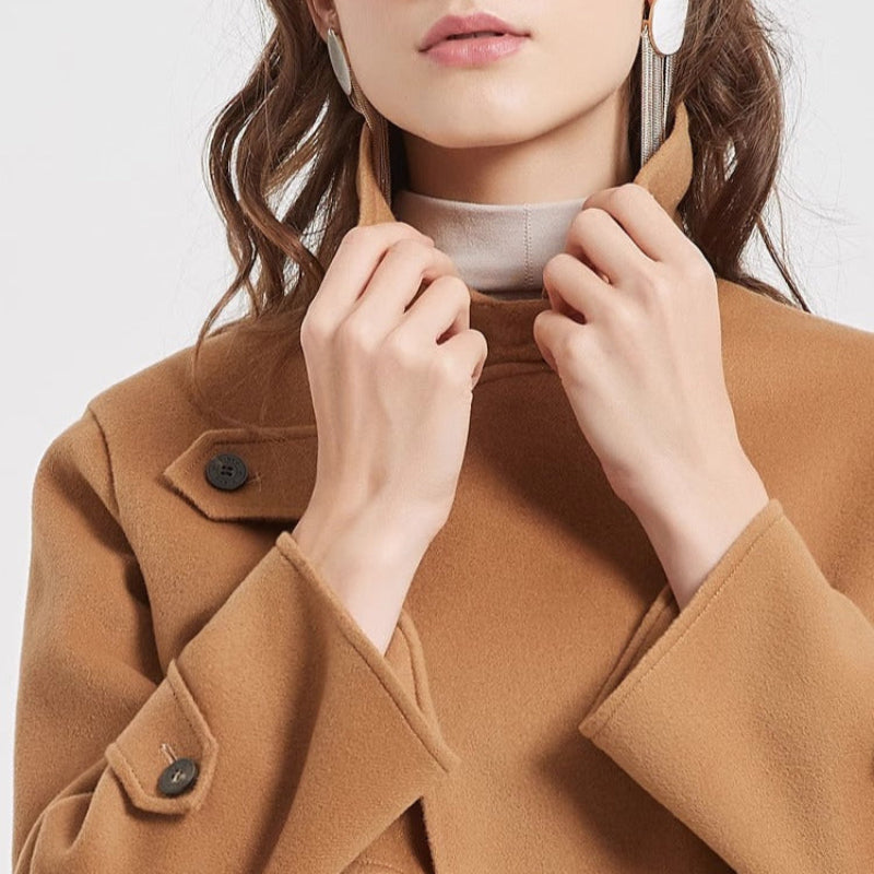 Isolde | Chic Cropped Jacket