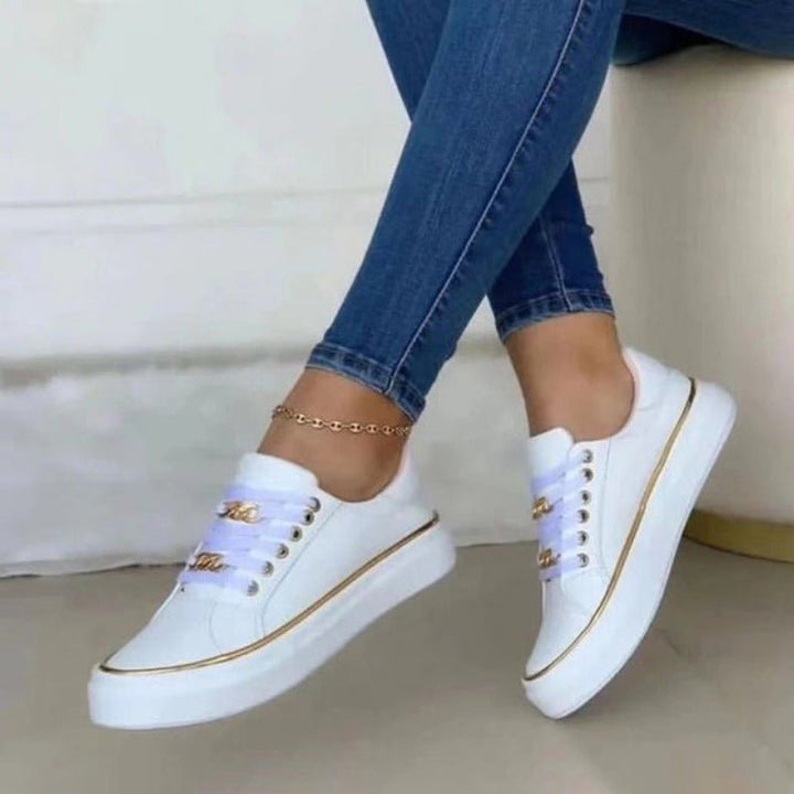 Women's Casual Chain Detail Sneakers