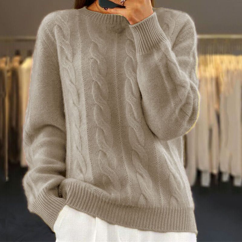Alora | Classic Cable - Knit Sweater - LXNDON