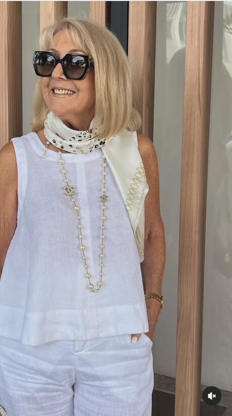 Annalise | Elegant Sleeveless Two - Piece Set - LXNDON