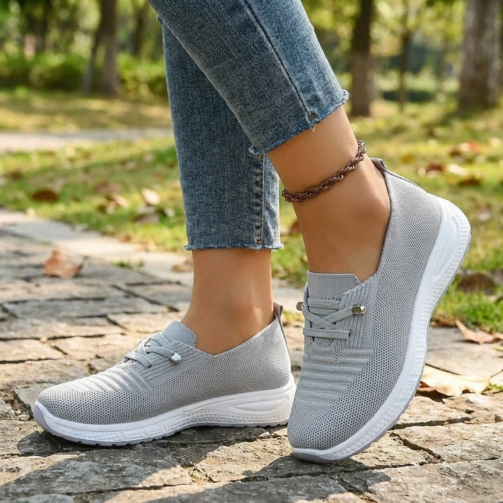 Women’s Lightweight Walking Trainers with Cushioned Sole