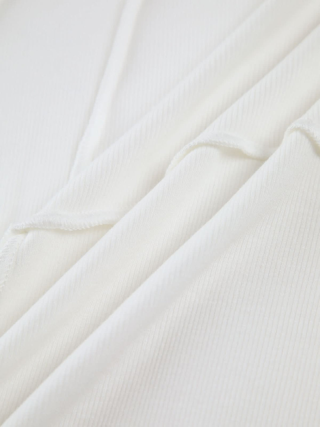 Bronte | Elegant Ribbed Top with Seam Accents - LXNDON