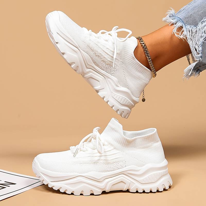 Women’s Chunky Knit Lace-Up Trainers
