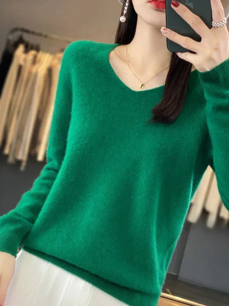 Nerisse | Elegant V - Neck Sweater - LXNDON