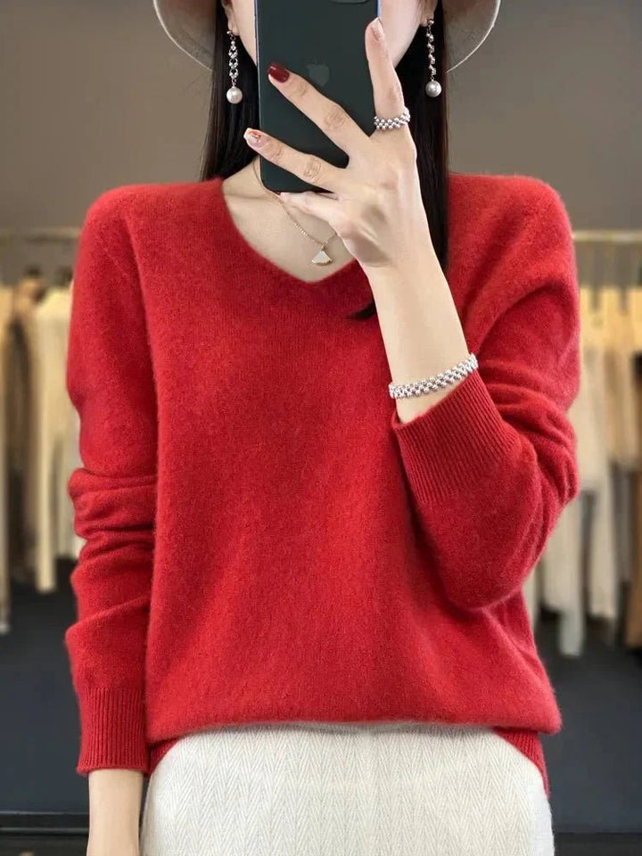 Nerisse | Elegant V - Neck Sweater - LXNDON