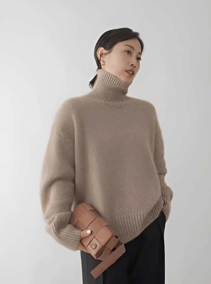 Nolene | Minimalist High - Neck Sweater - LXNDON